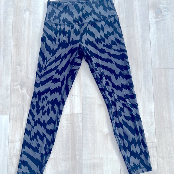 LULULEMON - Leggings size 8 black and grey print - Picture 1 of 9